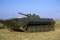 [ẢNH] Sức mạnh khủng khiếp của súng chống tăng Carl Gustav khi ‘bắn xuyên táo’ BMP-1