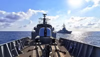 [ẢNH] Báo Trung Quốc: Mỹ đứng trong bóng tối điều khiển NATO chống Nga