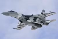 Mỹ dùng phương pháp cây gậy và củ cà rốt để chống lại tiêm kích Su-35 Nga