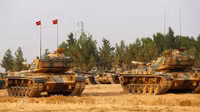 [ẢNH] Xe tăng Thổ Nhĩ Kỳ ào ạt tiến vào Syria báo hiệu cuộc chiến mới