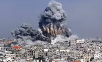 [ẢNH] Israel tấn công Damascus ngay trước mắt S-300 và Bavar-373