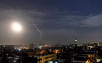 [ẢNH] Israel tấn công Damascus ngay trước mắt S-300 và Bavar-373