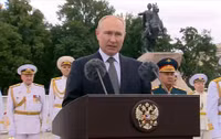 Thông điệp ẩn dành cho Ukraine trong bài phát biểu Ngày Hải quân của ông Putin