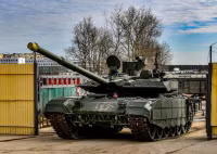 [ẢNH] T-90M Proryv-3 và T-14 Armata lần đầu 