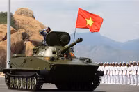 [ẢNH] Báo Nga bình luận việc Việt Nam tự nâng cấp xe tăng lội nước PT-76
