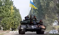 [ẢNH] Nga tung đòn hiểm vô hiệu hóa hàng trăm xe tăng Ukraine mà không cần vũ khí