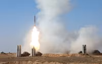 Hệ thống phòng không S-400 có thực sự cần tên lửa chuyên dụng tấn công mặt đất?