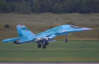 [ẢNH] Su-34 Nga bị rơi sau khi chặn hai máy bay ném bom Mỹ?