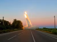 Không ngờ Mỹ lại kiểm soát chặt chẽ đến từng phát bắn từ hệ thống HIMARS Ukraine