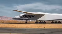 [ẢNH] Máy bay lớn nhất thế giới Stratolaunch đã trở lại bầu trời