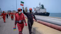 [ẢNH] Israel tấn công tàu chở dầu Iran bất chấp được Hải quân Nga hộ tống