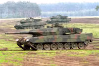 Uy thế của xe tăng Leopard 2A4 sẽ bị chôn vùi trên chiến trường Ukraine?