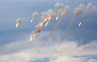 Choáng ngợp trước kho vũ khí tấn công mặt đất đồ sộ của Su-57