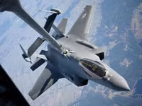 Elon Musk: Tiêm kích tàng hình F-35 đắt đỏ sẽ chỉ ‘làm mồi’ cho UAV giá rẻ