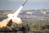 Tổ hợp HIMARS có thể tấn công mục tiêu cách... 1.000 km nhờ tên lửa LRASM-SL?
