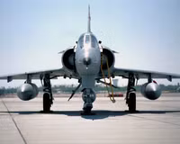 Giá rẻ, tính năng cao nhưng vì sao tiêm kích Kfir nâng cấp không thể cạnh tranh với F-16?