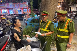 Kiểm tra, xử lý nghiêm vi phạm tại các điểm trông giữ phương tiện quanh phố đi bộ hồ Hoàn Kiếm