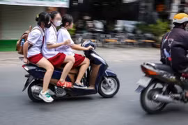 Phụ huynh không thể “làm ngơ” khi con chưa đủ điều kiện lái xe