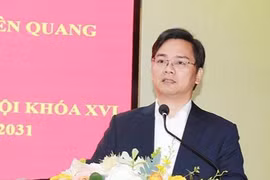Tạm đình chỉ công tác Giám đốc Sở GD&ĐT Tuyên Quang