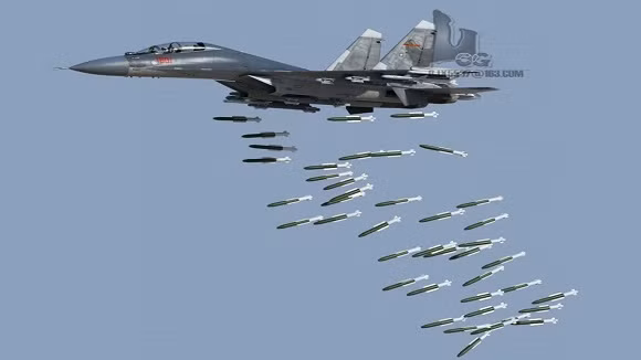 J-16 - “đứa con nhân bản” của Su-30MK2 sẽ chuyên đánh biển? ảnh 2
