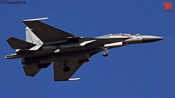 J-16 - “đứa con nhân bản” của Su-30MK2 sẽ chuyên đánh biển? ảnh 8