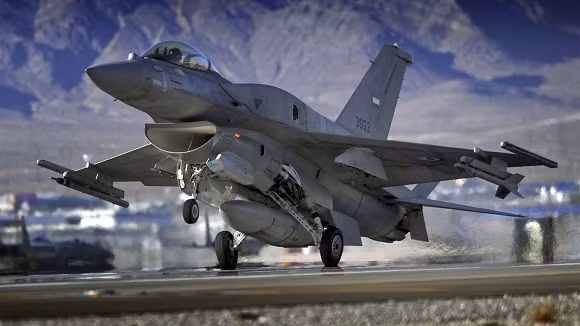 Choáng với bản kê 11 tỷ USD vũ khí, Mỹ bán cho UAE và Saudi Arabia ảnh 1