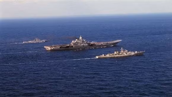 LHA-6 America “đè bẹp” tàu sân bay Nga, Trung, Ấn (1) ảnh 4