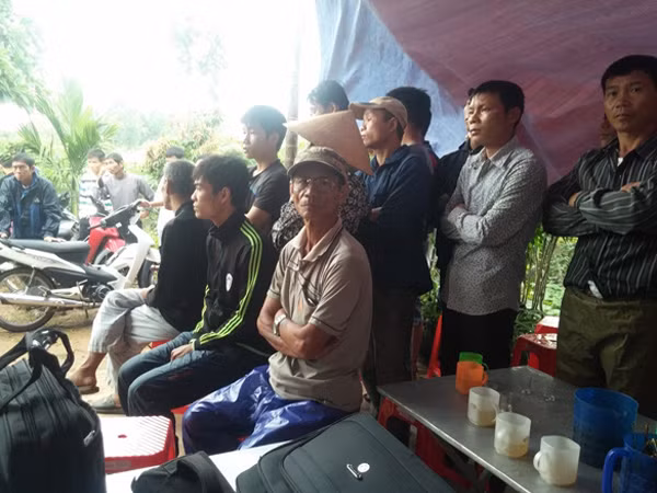 Nhắc hai thanh niên đi xe máy không gây ầm ĩ, người đàn ông bị đâm tử vong ảnh 1