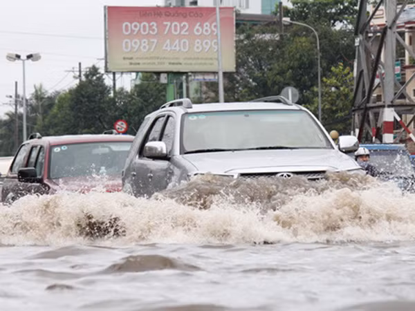 Audio 16-9-2015: TP.HCM ngập sâu do mưa lớn, và chuyện bẫy lừa khi giao dịch tiền ảo ảnh 1