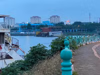 Toàn cảnh “nghĩa địa” du thuyền ở hồ Tây, Hà Nội