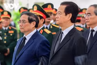 Đoàn Chính phủ viếng Tổng Bí thư Nguyễn Phú Trọng