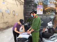 Không để vì dịch bệnh phức tạp mà lấn chiếm, gây lộn xộn vỉa hè, lòng đường