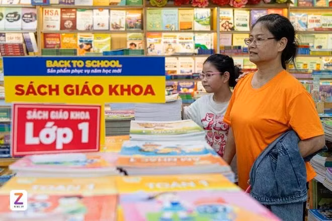 Nguyên nhân thiếu SGK cục bộ tại cửa hàng bán lẻ?
