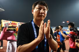 HLV Kim Sang-sik muốn Xuân Son ghi 3 bàn vào lưới Thái Lan