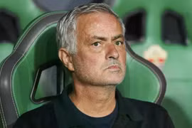 Quyết định thay người phút cuối của HLV Mourinho giúp Real thắng nghẹt thở