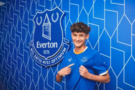 Tài năng trẻ gốc Việt ký hợp đồng với Everton