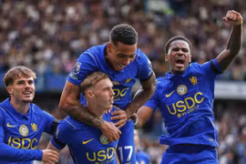 Palmer giải cứu, Chelsea thắng trận thứ hai liên tiếp