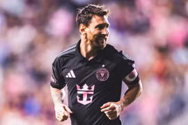 Messi ghi bàn sau 3 trận 'tịt ngòi'