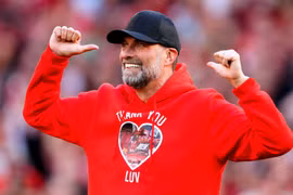 HLV Jurgen Klopp trở lại Liverpool
