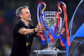 HLV Luis Enrique đưa Arsenal lên mây trước chung kết Champions League