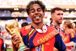 Cuộc đua Quả bóng vàng 2026 đảo chiều với Yamal