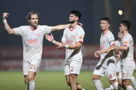 Đại gia V-League đặt nền móng cho cuộc đua vô địch bằng quyết định quan trọng