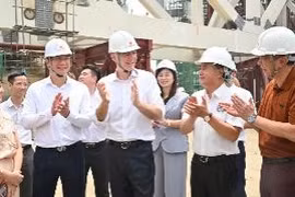 Chủ tịch FIFA Gianni Infantino ấn tượng mạnh với sân vận động PVF - Bộ Công an