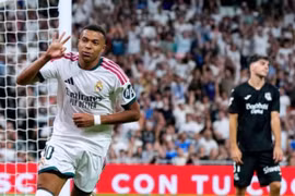 Mbappe lập hat-trick chào mừng HLV Mourinho trở lại sân Bernabeu