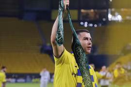 Ronaldo tiến thêm một bước đến cột mốc 1.000 bàn thắng