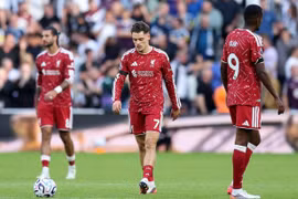 Liverpool hòa Newcastle: Hai 'bom tấn' 280 triệu euro gây thất vọng