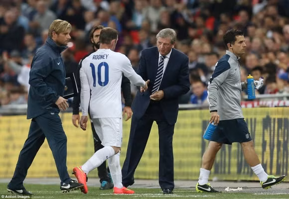 Chùm ảnh: Rooney lập công "rửa" băng đội trưởng Tam Sư ảnh 10