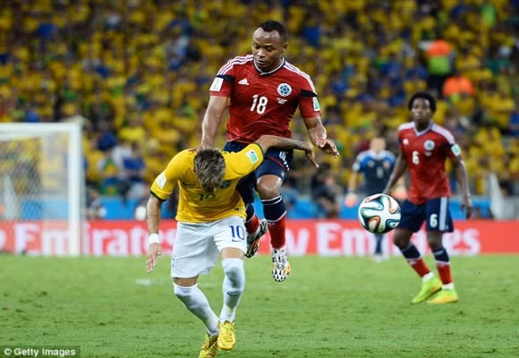Sốc: Gãy đốt sống lưng, Neymar chia tay World Cup ảnh 1