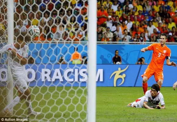 Vào sân 1 phút, người hùng Tim Krul giúp Hà Lan loại Costa Rica ở loạt “đấu súng” ảnh 5