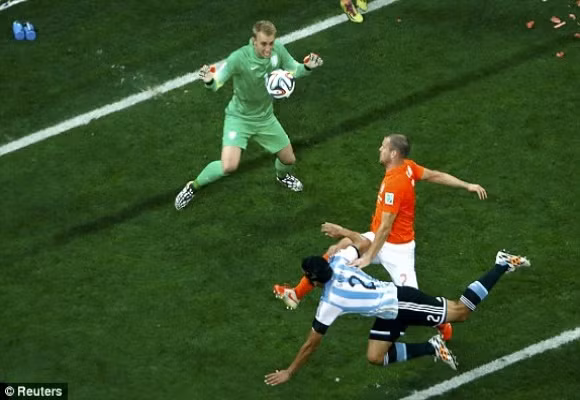 Sau 24 năm chờ đợi, Argentina vào chung kết gặp Đức ảnh 8